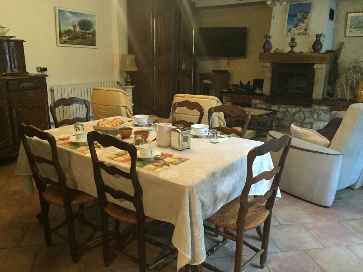 Chambre d'Hôtes - Les Oliviers Arles Extérieur photo